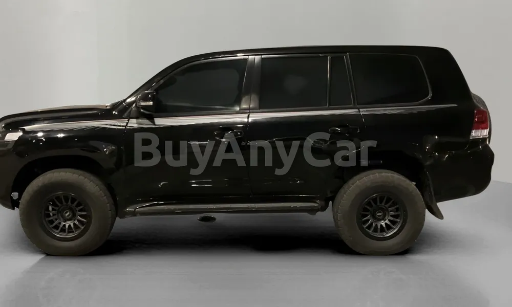 Vehicle photo 5