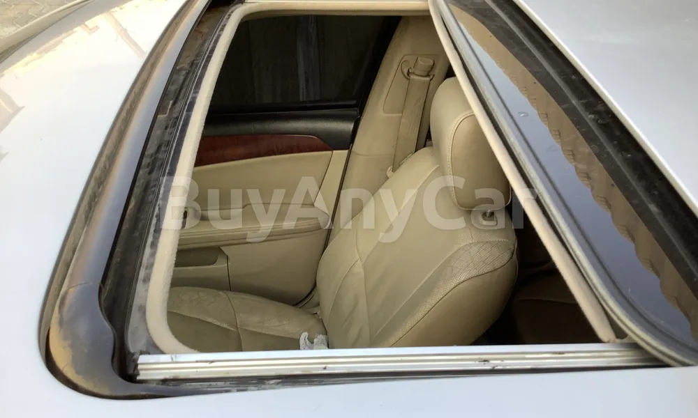 Vehicle photo 5