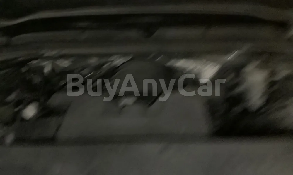 Vehicle photo 5