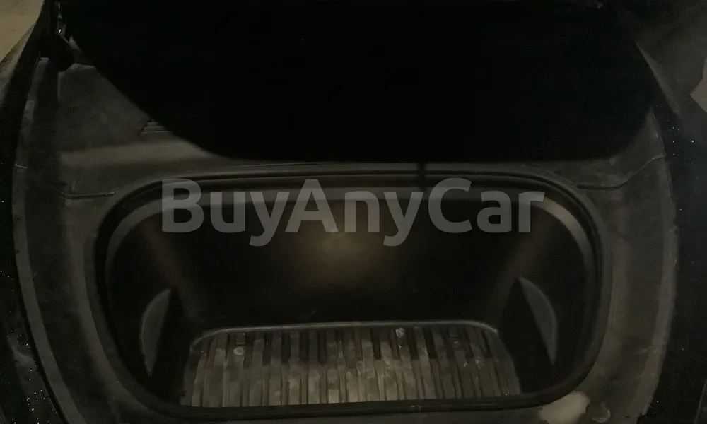 Vehicle photo 6