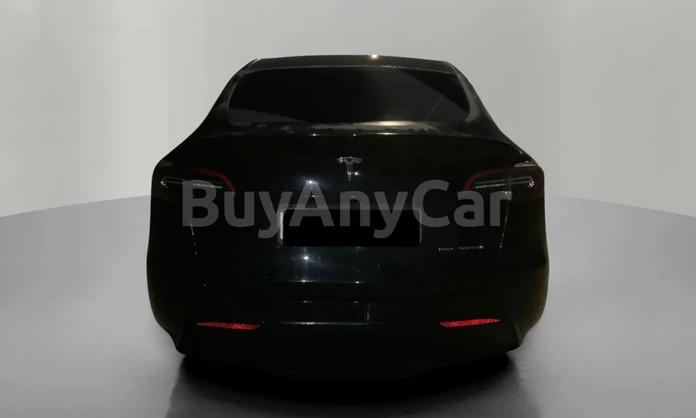 Vehicle photo 2