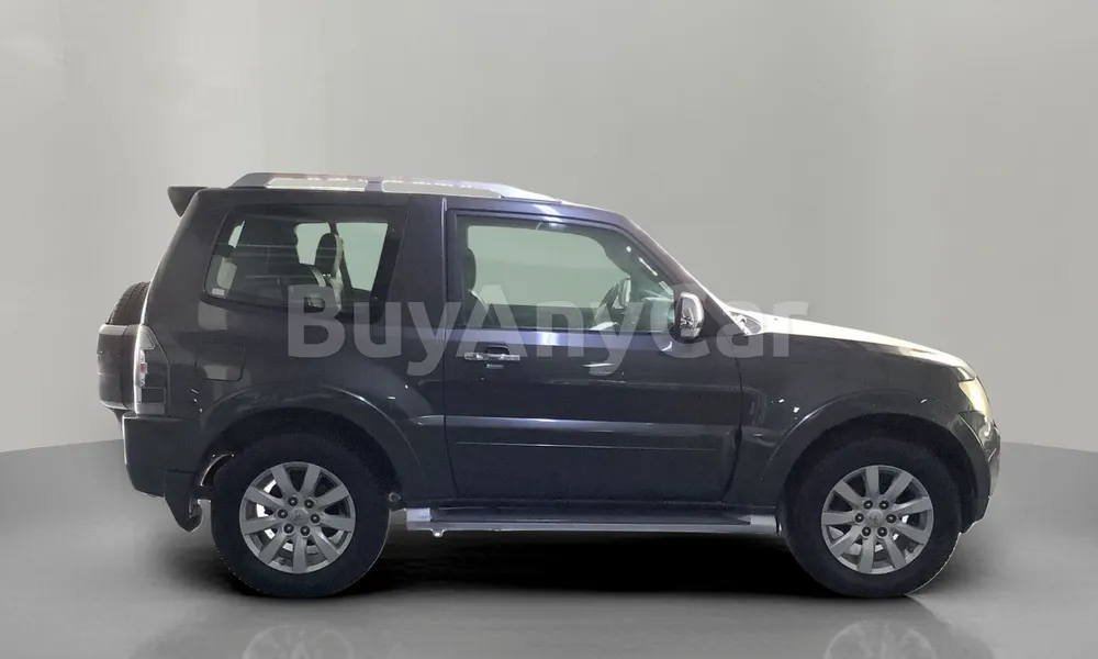 Vehicle photo 3
