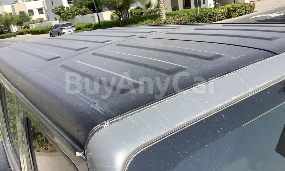 Vehicle photo 5