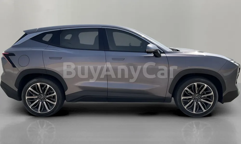 Vehicle photo 4