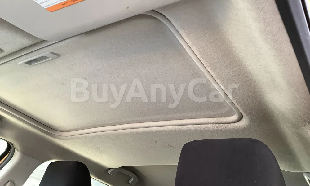 Vehicle photo 9