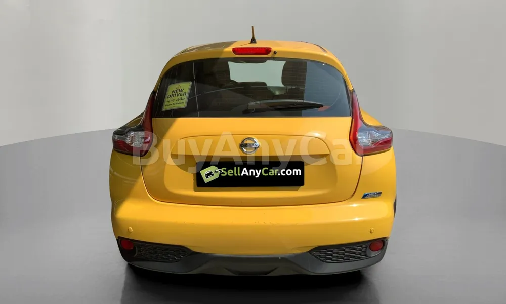 Vehicle photo 2