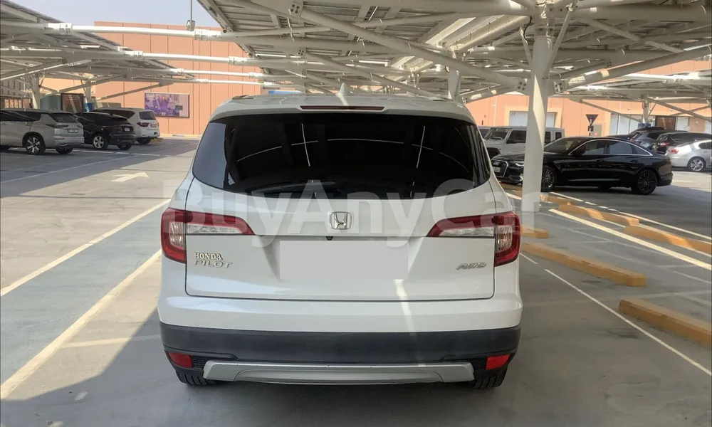 Vehicle photo 2