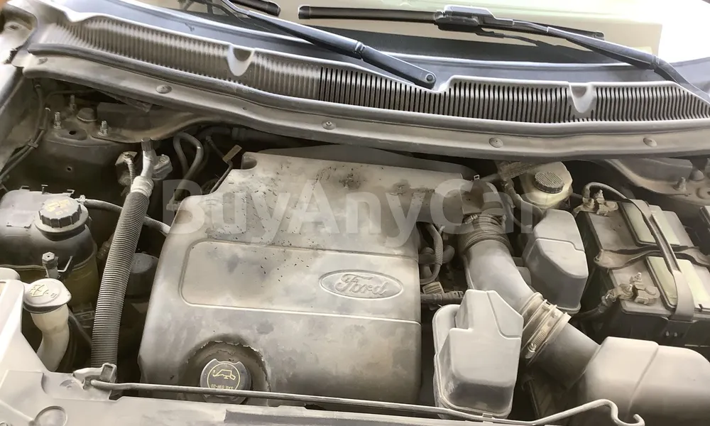 Vehicle photo 6