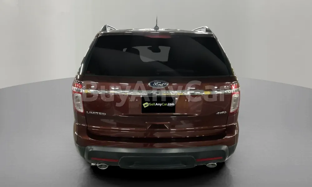 Vehicle photo 2