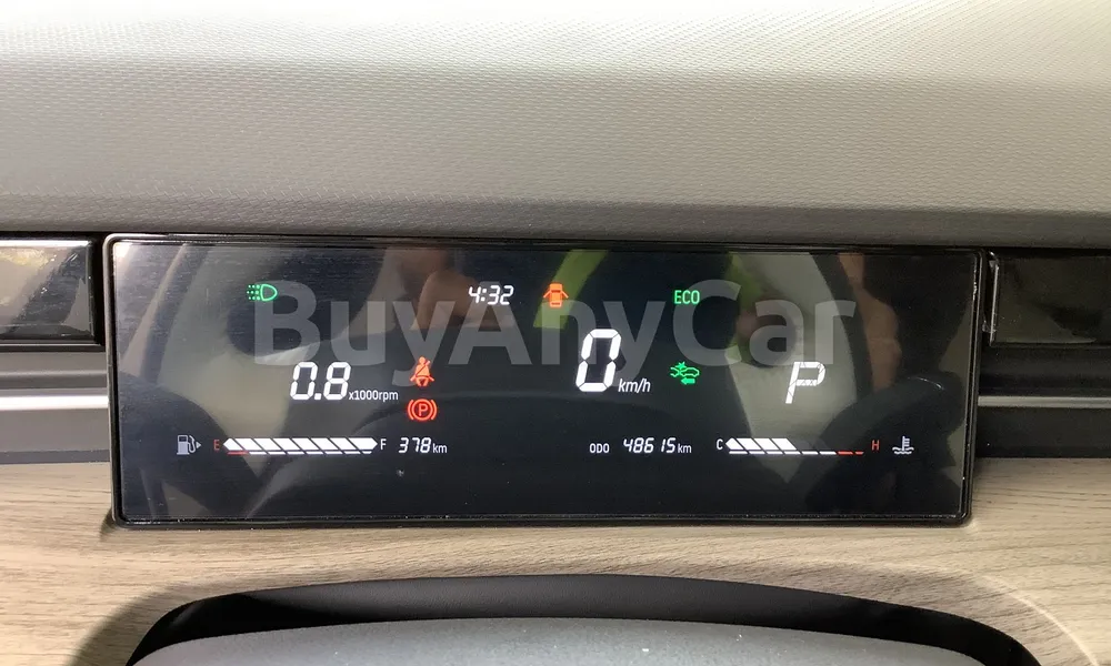 Vehicle photo 7
