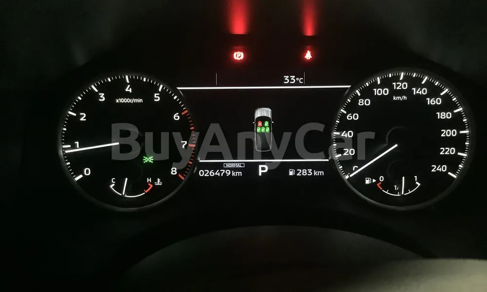 Vehicle photo 7