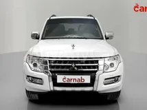 Mitsubishi Pajero 2020