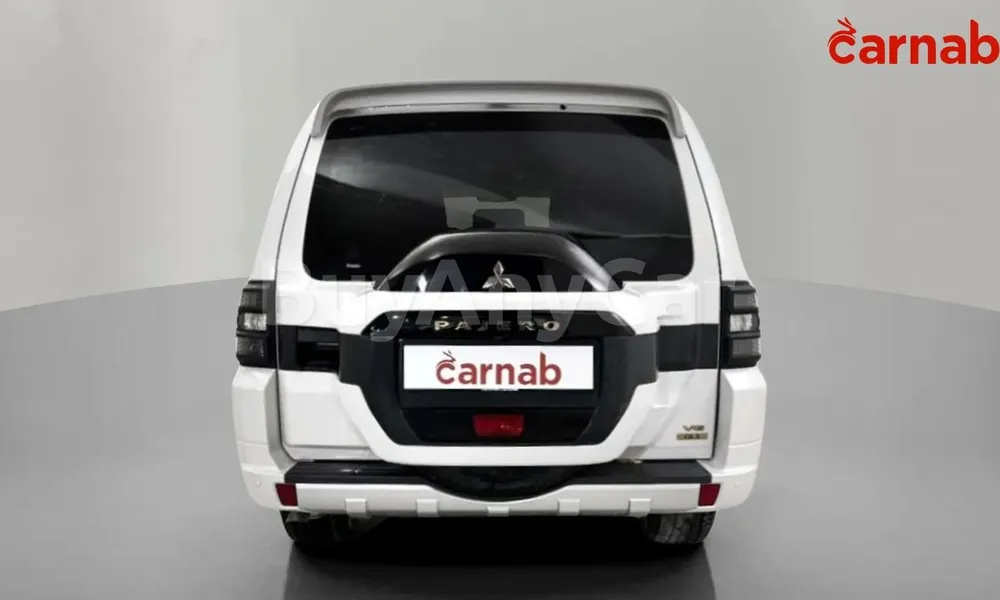 Vehicle photo 2