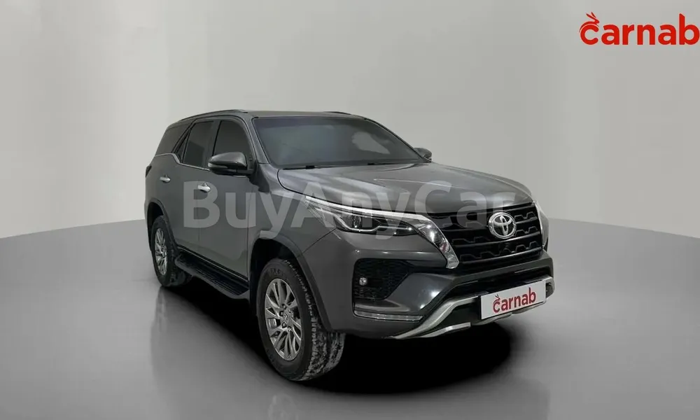 Vehicle photo 4