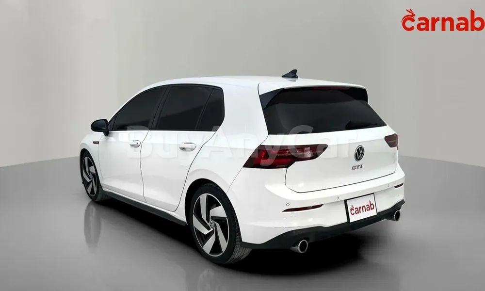 Vehicle photo 15