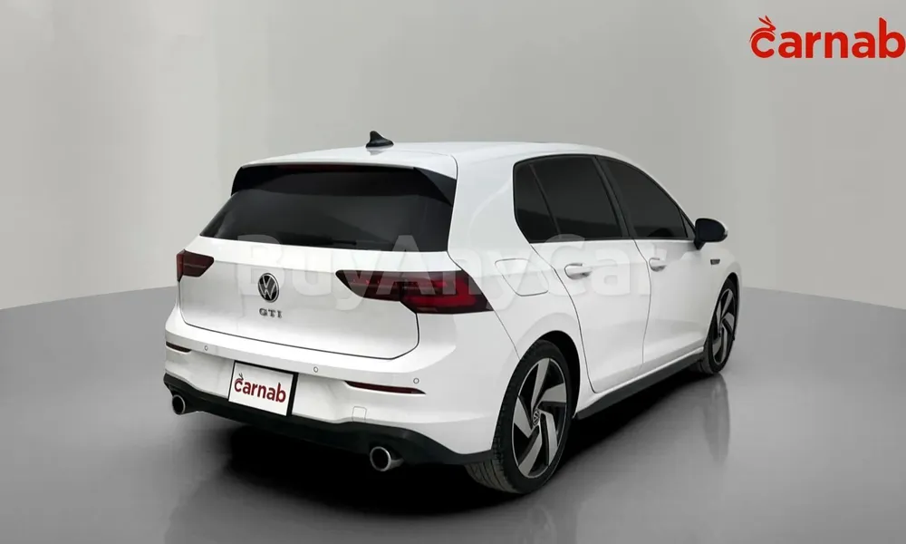 Vehicle photo 16