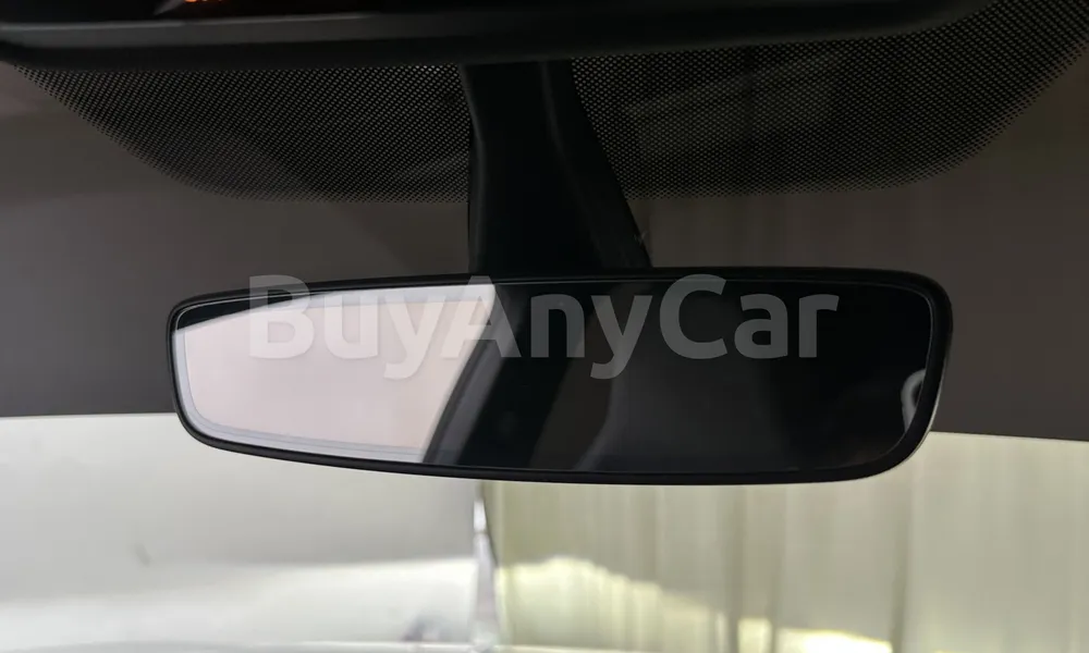 Vehicle photo 18