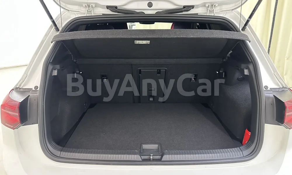 Vehicle photo 21