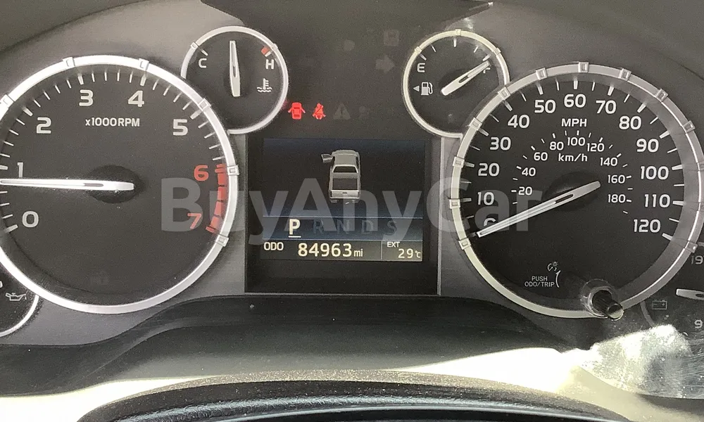 Vehicle photo 6