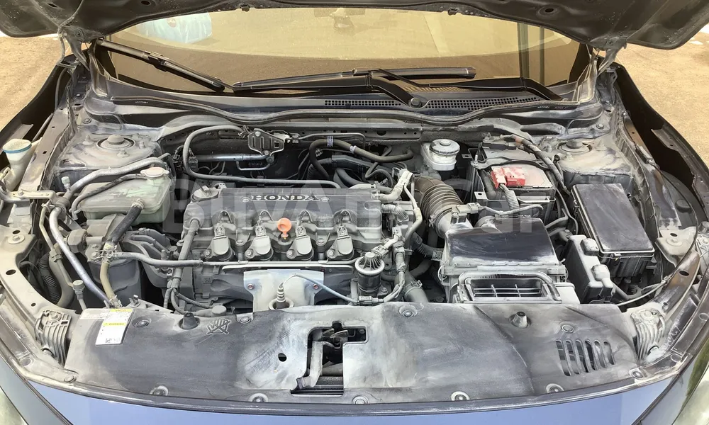 Vehicle photo 7