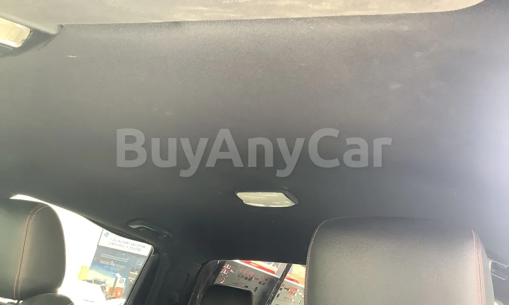 Vehicle photo 9