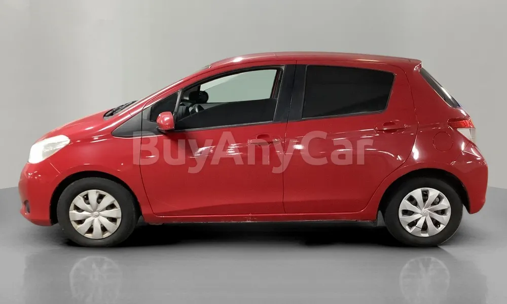 Vehicle photo 4