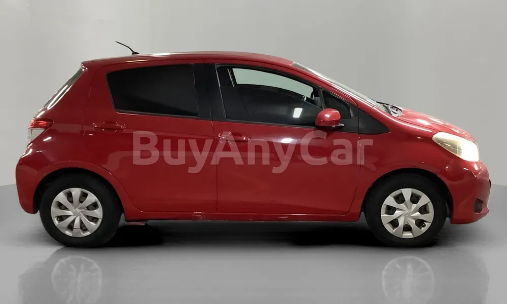Vehicle photo 3