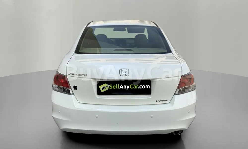 Vehicle photo 2