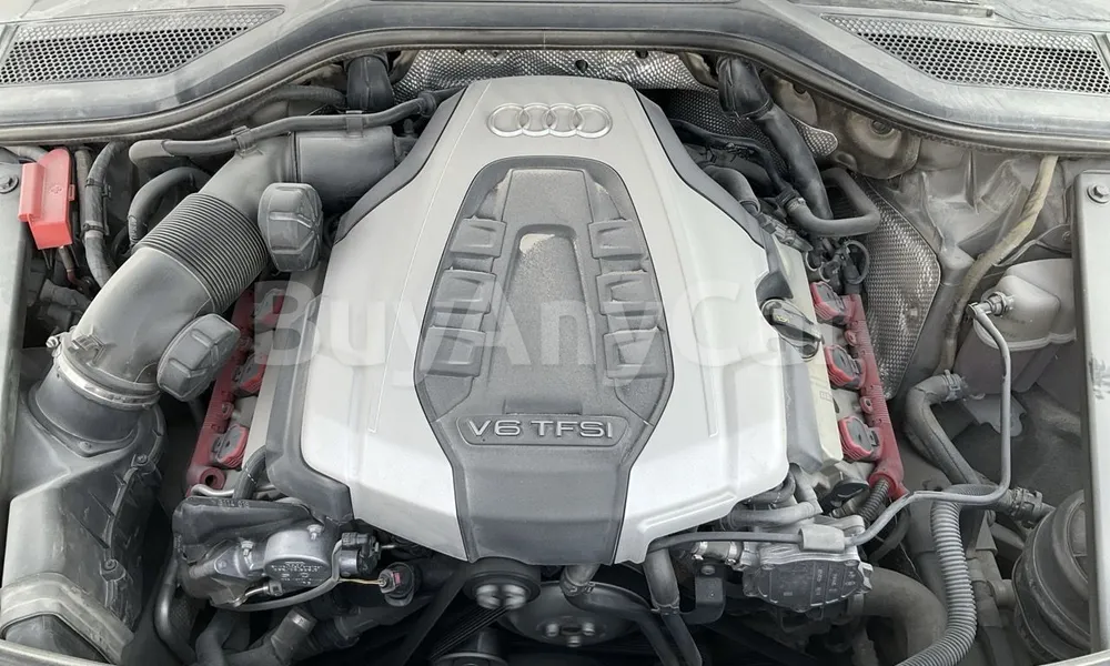 Vehicle photo 6