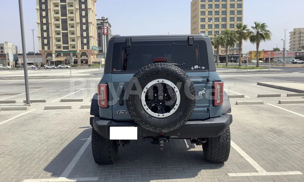 Vehicle photo 2