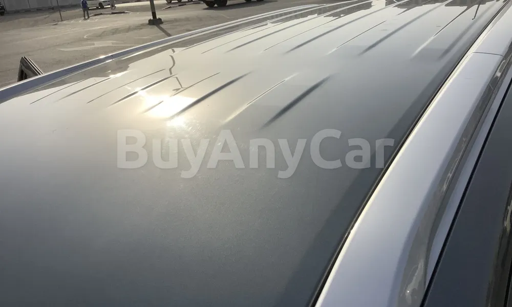 Vehicle photo 7