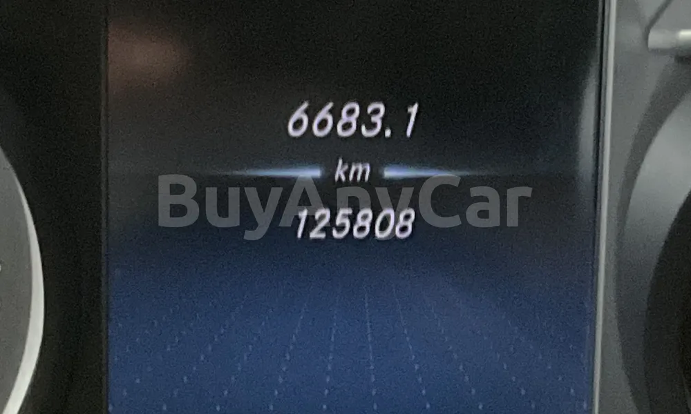 Vehicle photo 6