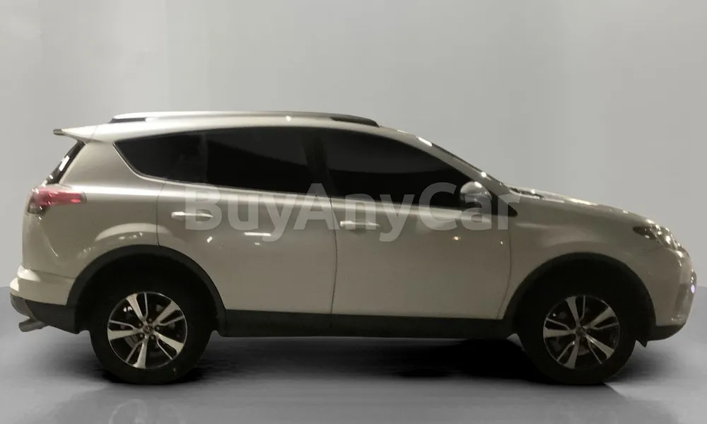 Vehicle photo 3