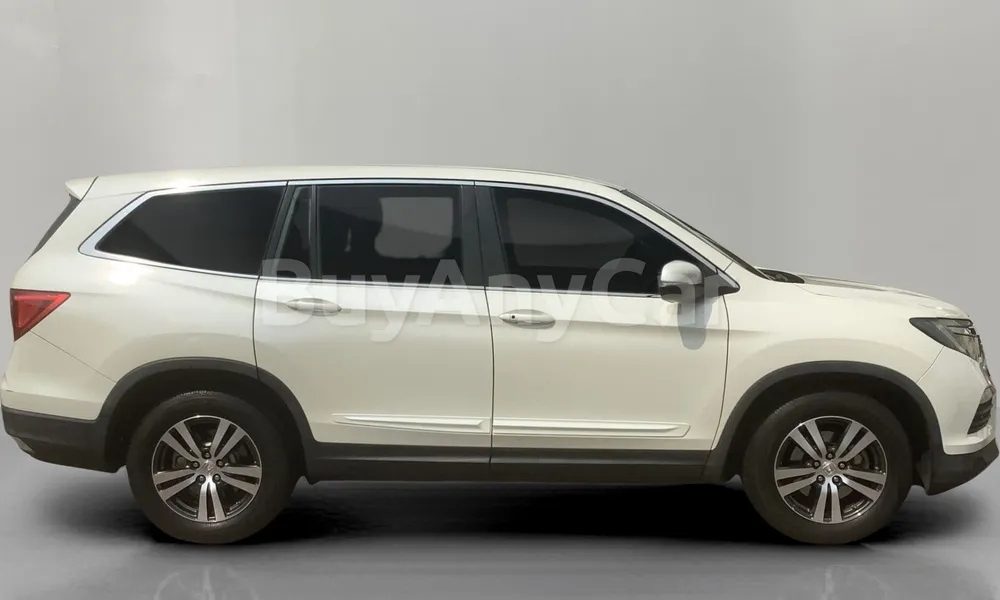 Vehicle photo 3
