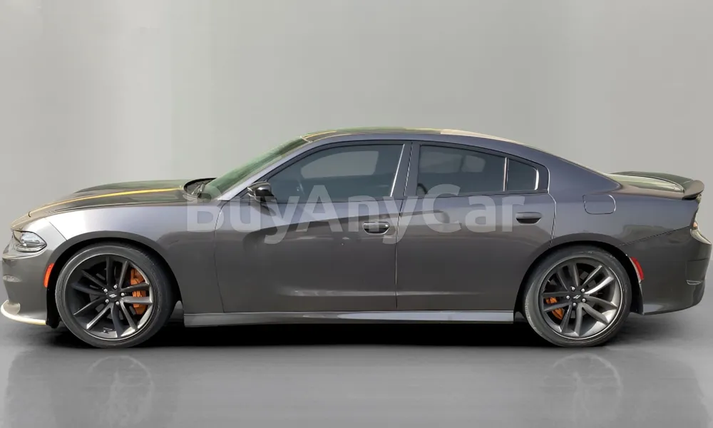 Vehicle photo 4