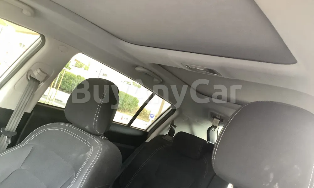 Vehicle photo 10