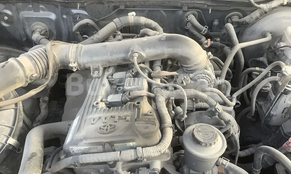 Vehicle photo 6