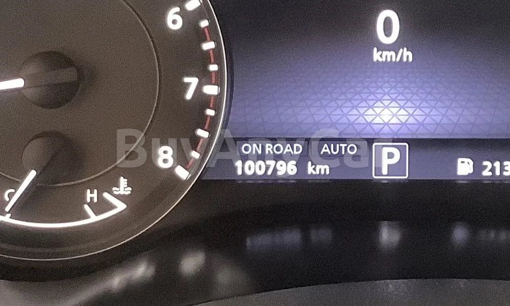 Vehicle photo 5