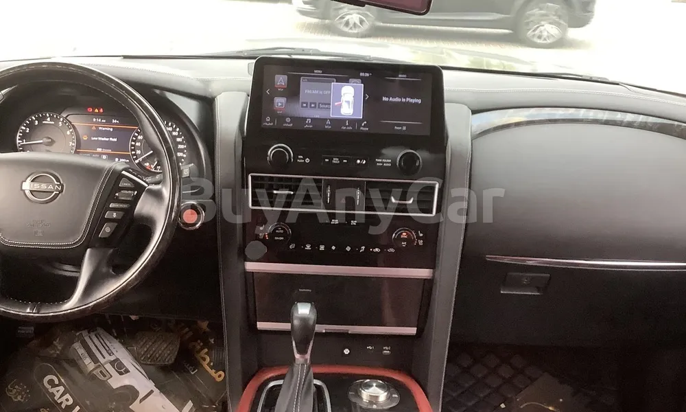 Vehicle photo 8