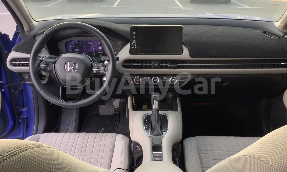 Vehicle photo 8