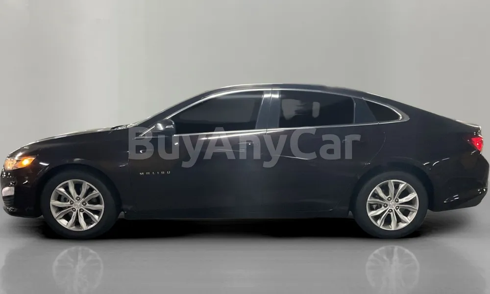 Vehicle photo 4