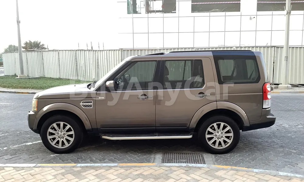 Vehicle photo 4