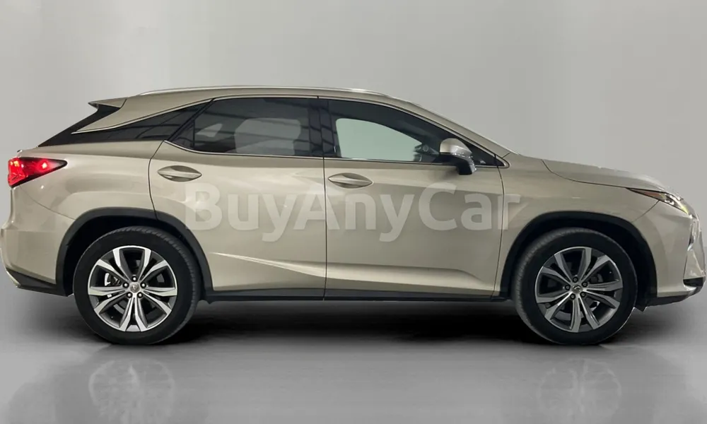 Vehicle photo 4