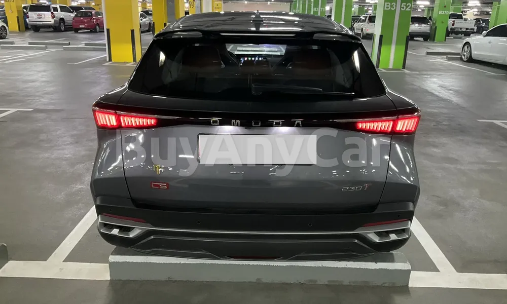 Vehicle photo 2