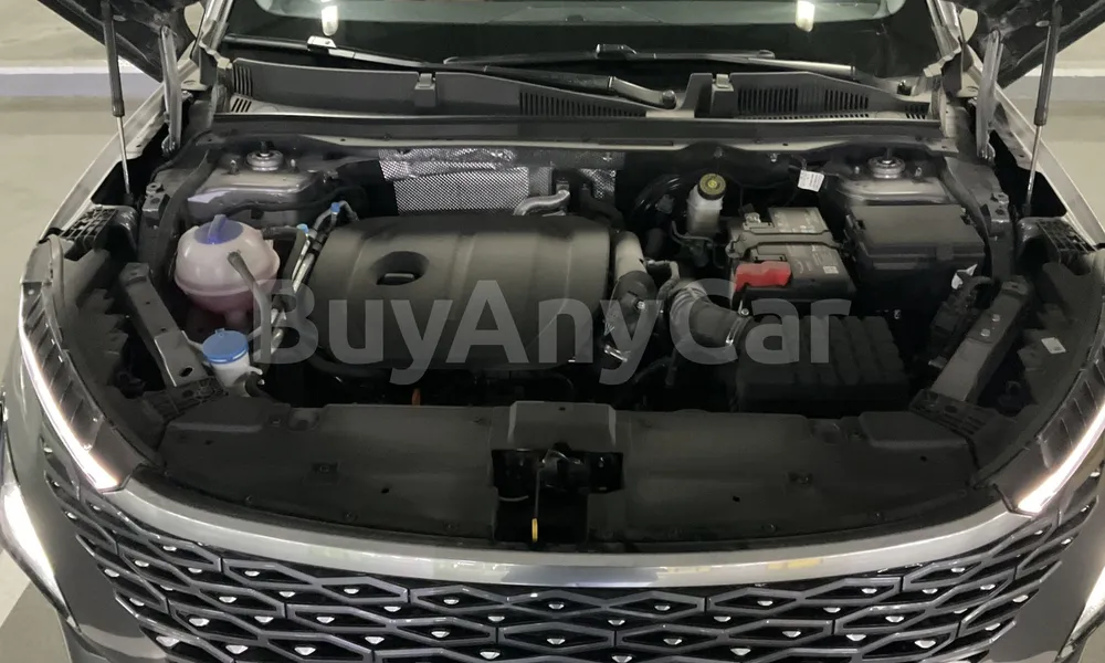 Vehicle photo 6