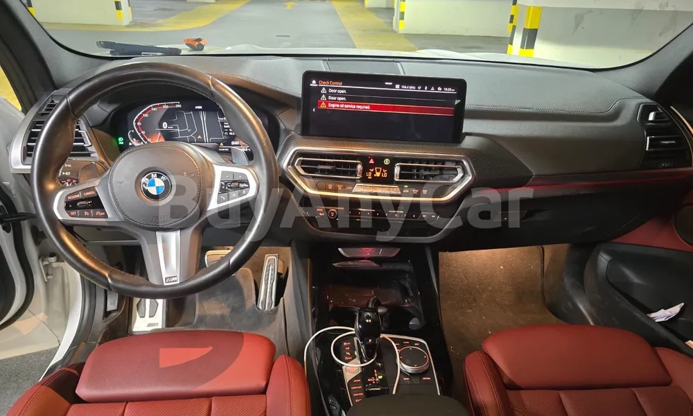 Vehicle photo 8