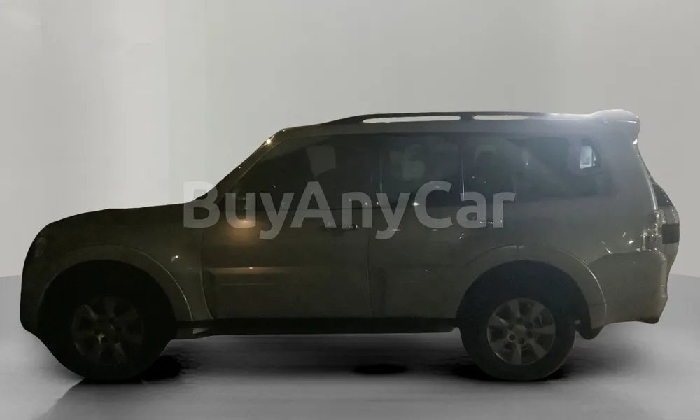 Vehicle photo 4
