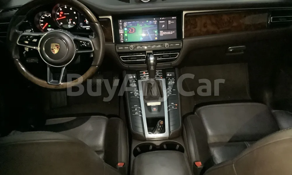 Vehicle photo 8