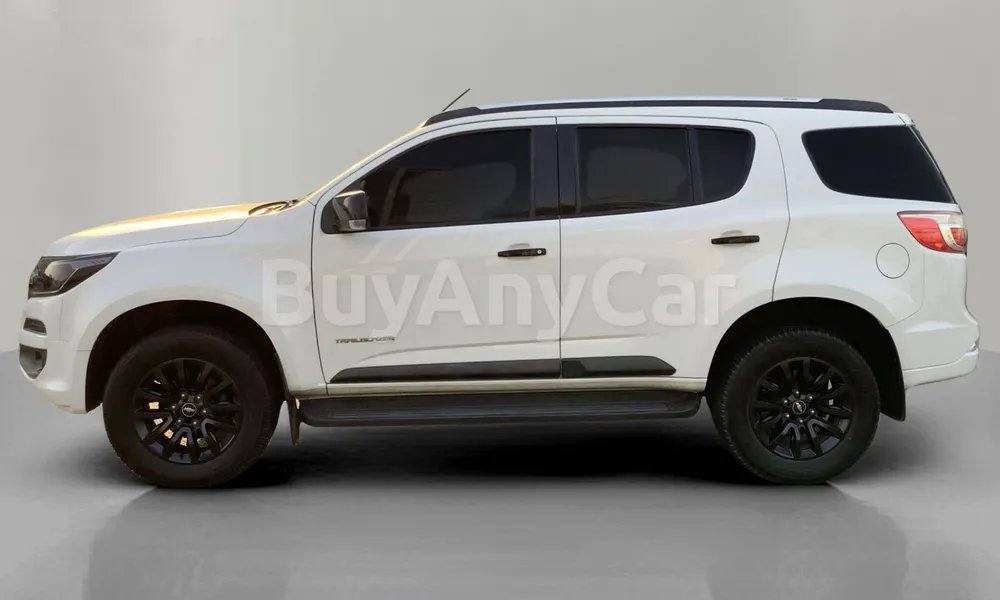 Vehicle photo 4