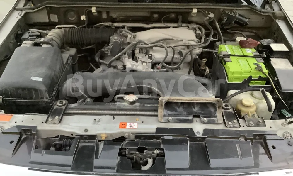 Vehicle photo 6
